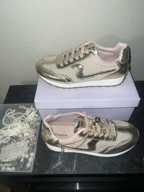 TOP Moda Gold Metallic Mesh Sneakers with Customizable charms included